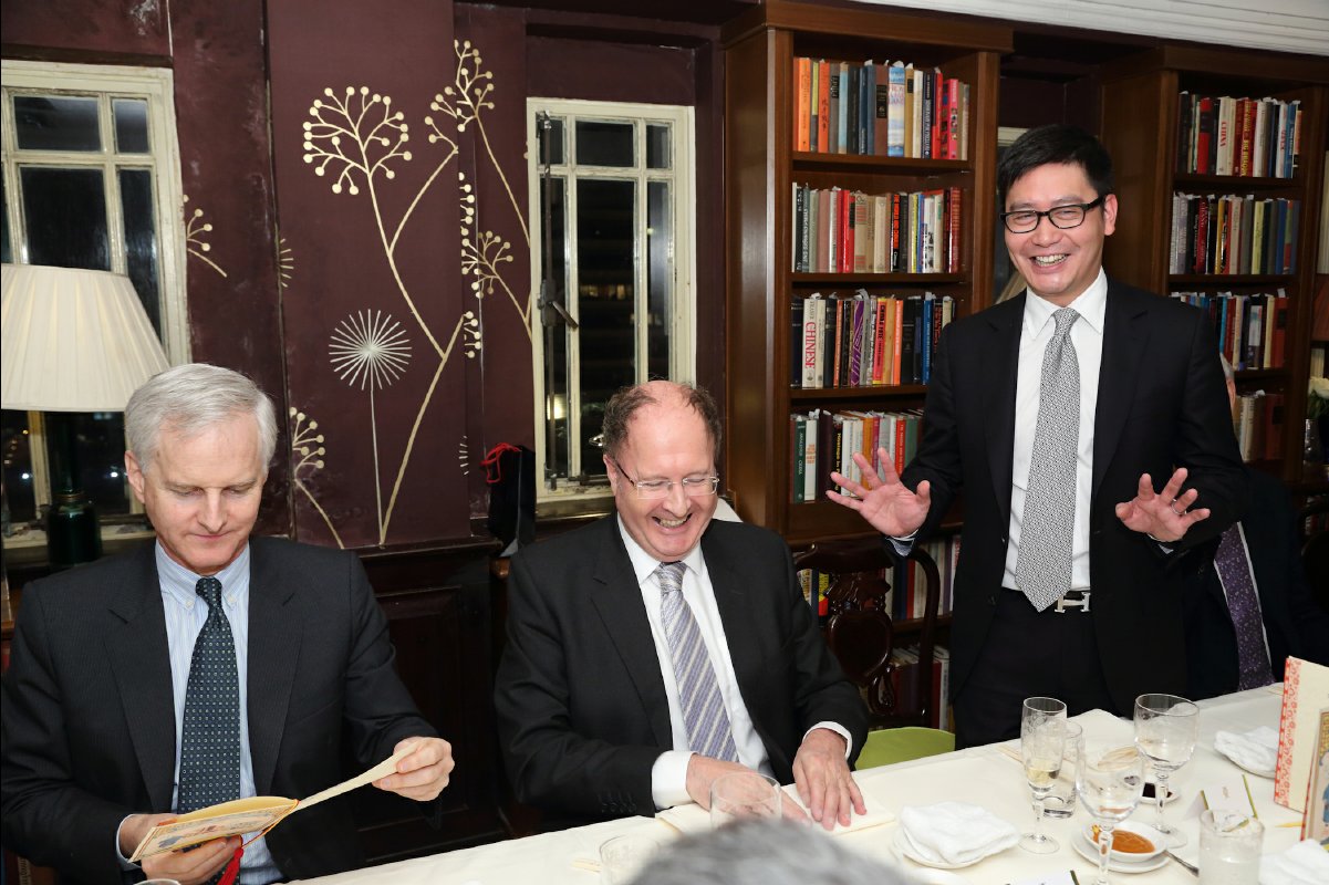 20121105 Trinity Dinner in HK with Sir Gregory Winter35